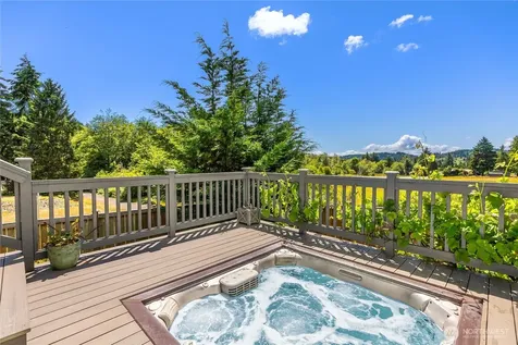 8701 NE Winslow Grove Court Bainbridge Island WA 98110