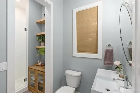 8701 NE Winslow Grove Court Bainbridge Island WA 98110