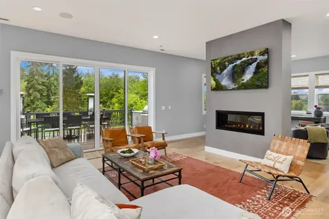 8701 NE Winslow Grove Court Bainbridge Island WA 98110
