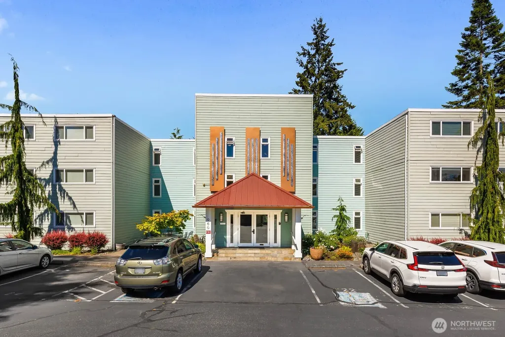 960 5th Ave S Edmonds WA 98020