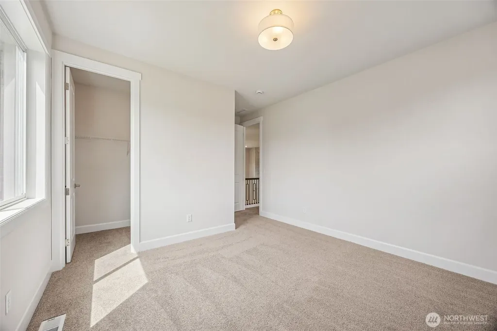 13712 100th Street NE Lake Stevens WA 98258