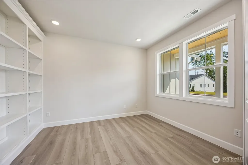 13712 100th Street NE Lake Stevens WA 98258