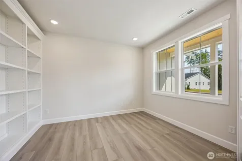 13712 100th Street NE Lake Stevens WA 98258