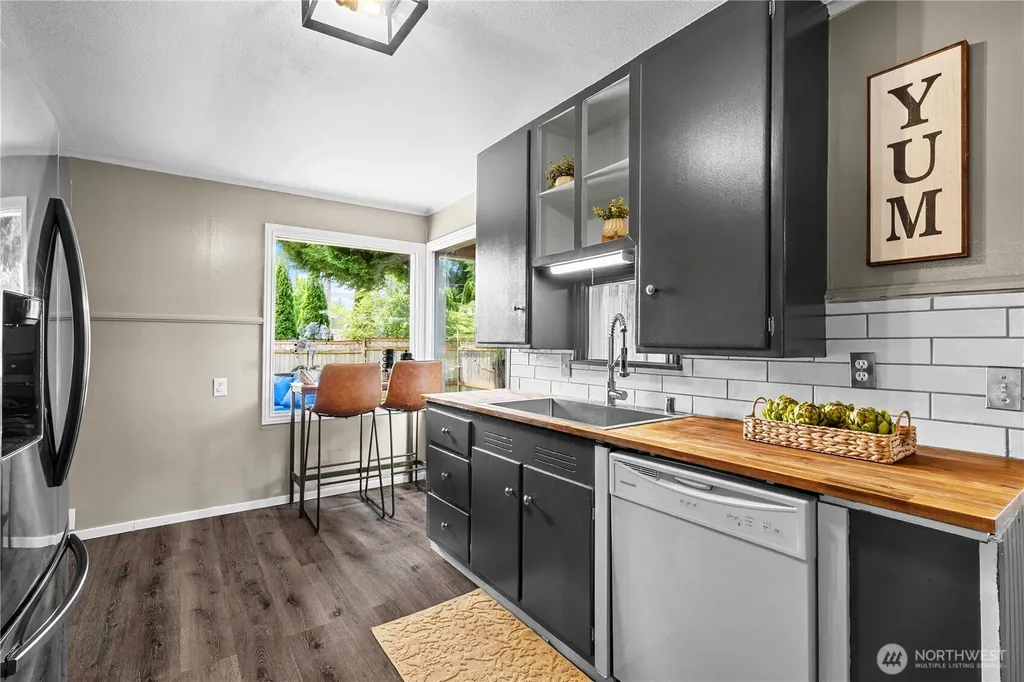 1 E Mcgill Avenue Everett WA 98208