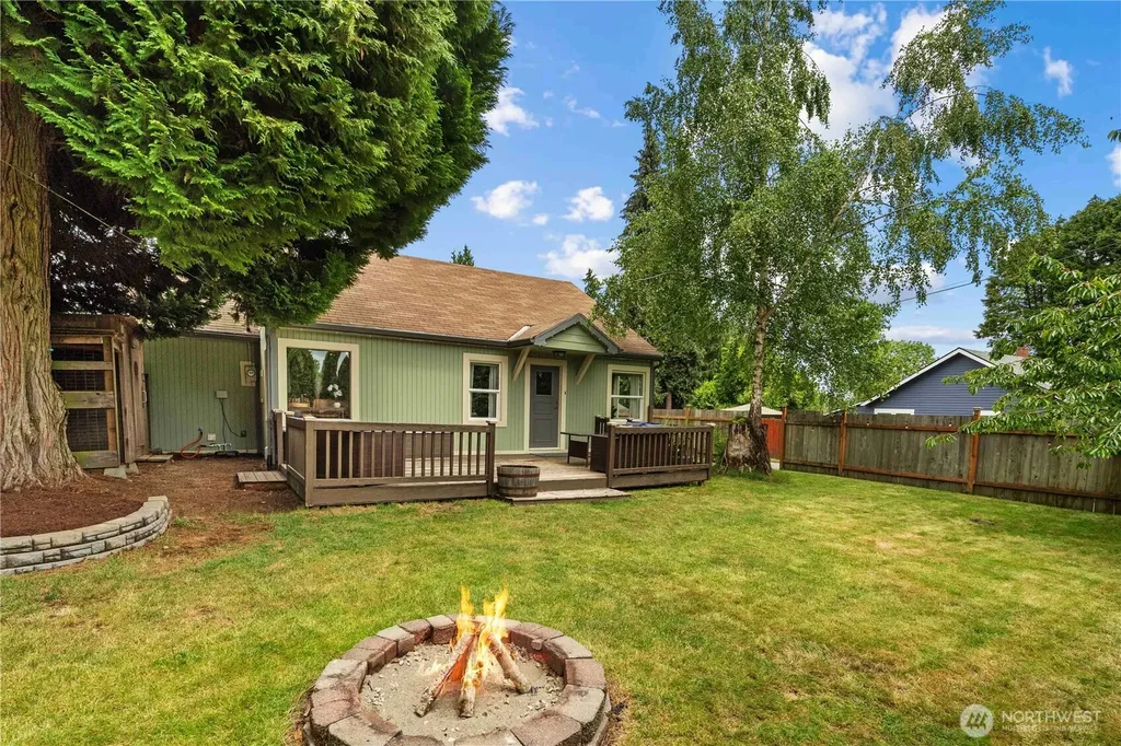 1 E Mcgill Avenue Everett WA 98208