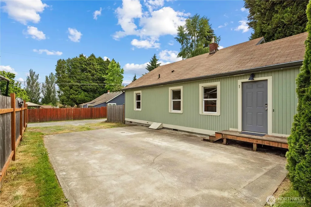 1 E Mcgill Avenue Everett WA 98208