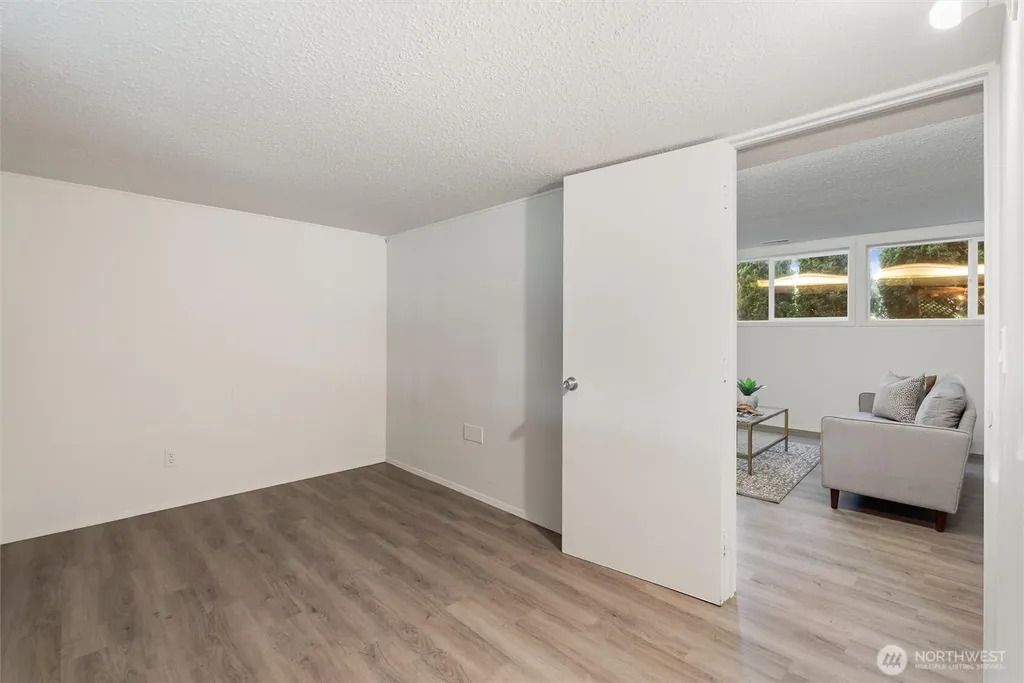 1119 Shelton Avenue NE Renton WA 98056