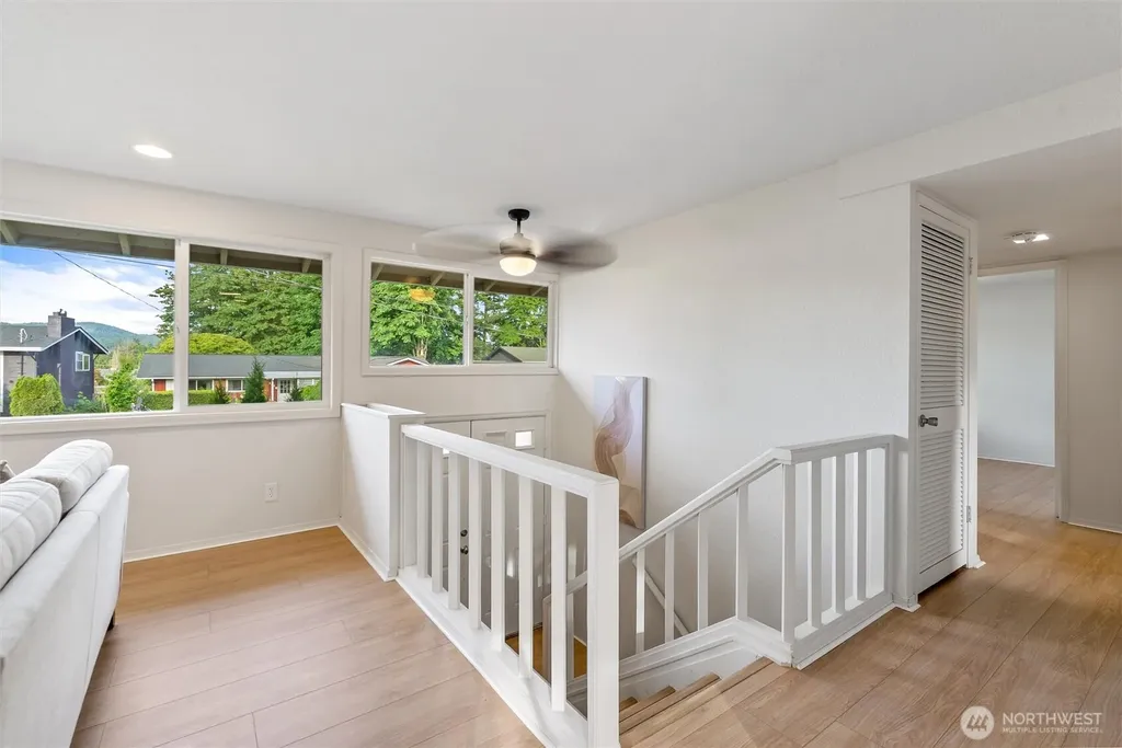 1119 Shelton Avenue NE Renton WA 98056