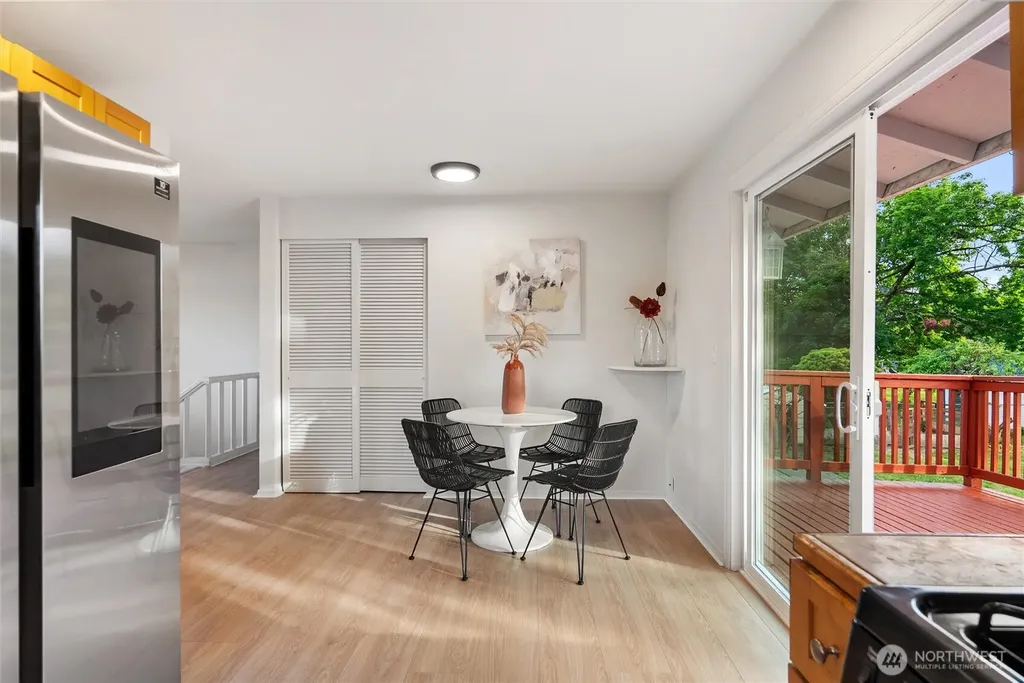 1119 Shelton Avenue NE Renton WA 98056