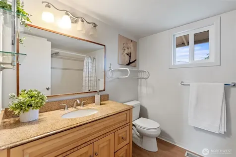 1119 Shelton Avenue NE Renton WA 98056