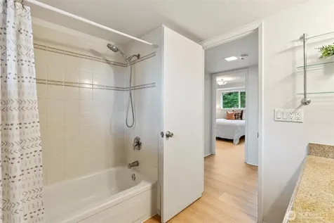 1119 Shelton Avenue NE Renton WA 98056