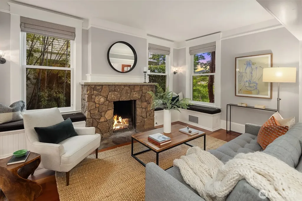 721 18th Avenue E Seattle WA 98112