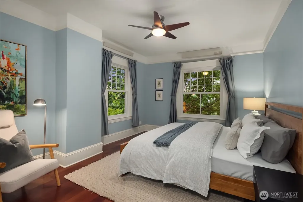 721 18th Avenue E Seattle WA 98112