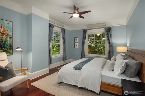 721 18th Avenue E Seattle WA 98112