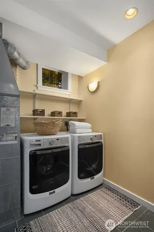 721 18th Avenue E Seattle WA 98112