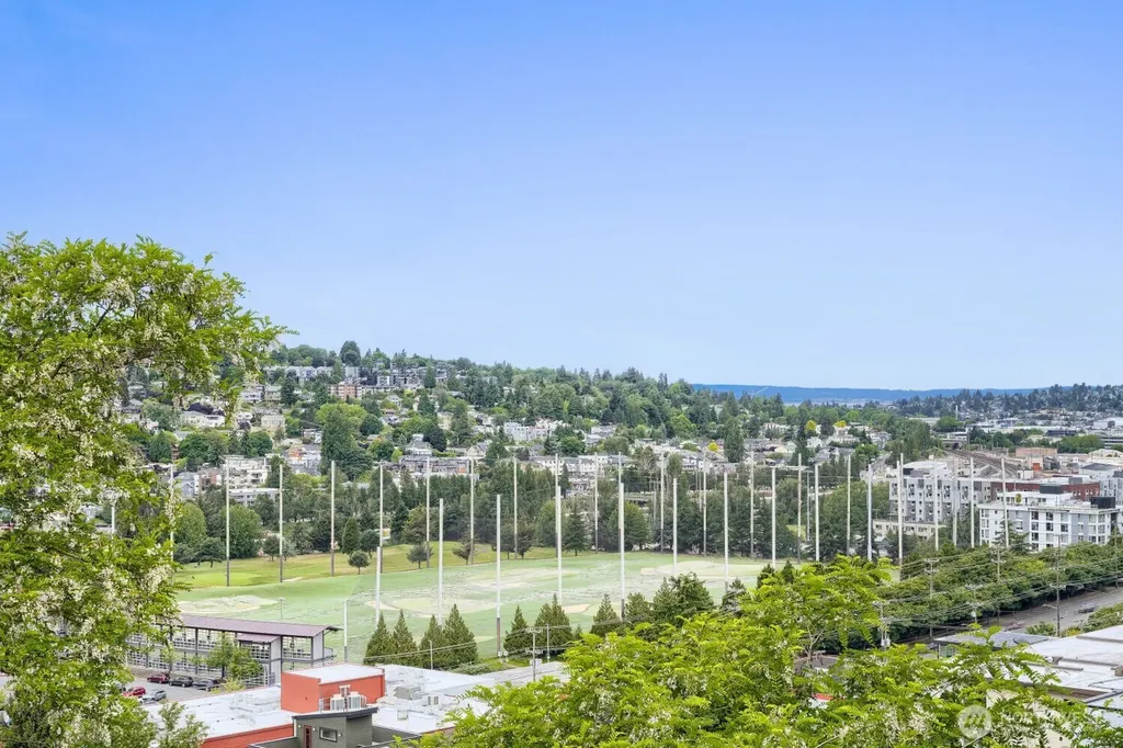 2573 13th Avenue W Seattle WA 98119
