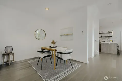 2573 13th Avenue W Seattle WA 98119