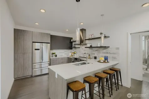 2573 13th Avenue W Seattle WA 98119