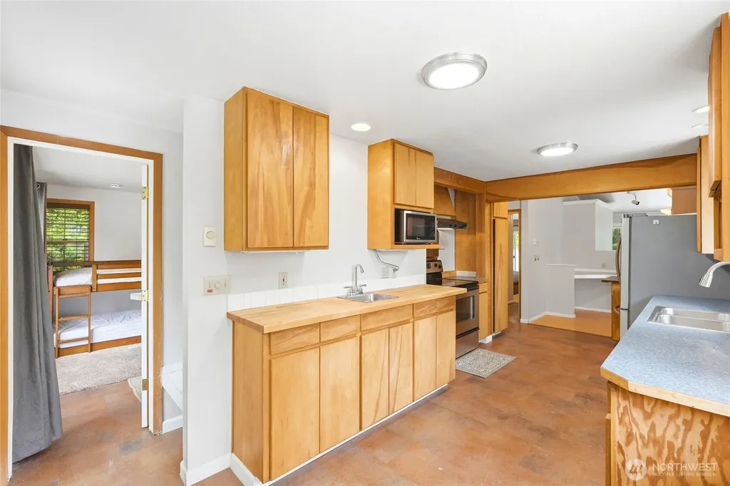 4243 Timberline Road Clinton WA 98236