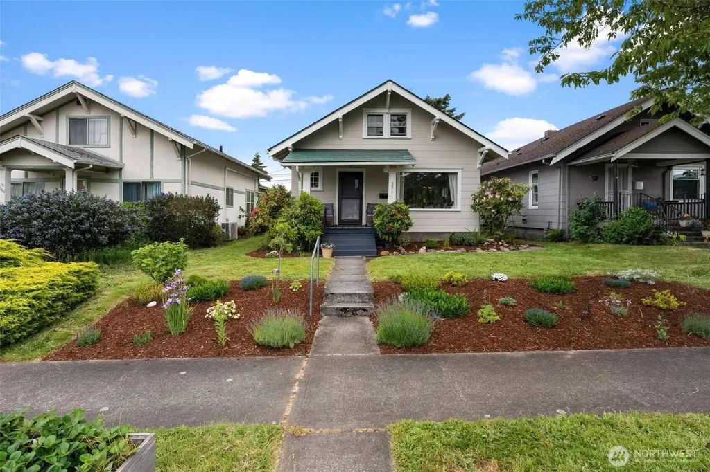3711 Fawcett Avenue Tacoma WA 98418