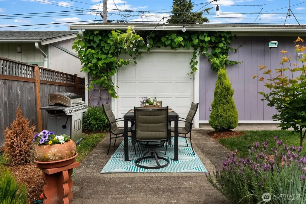 3711 Fawcett Avenue Tacoma WA 98418