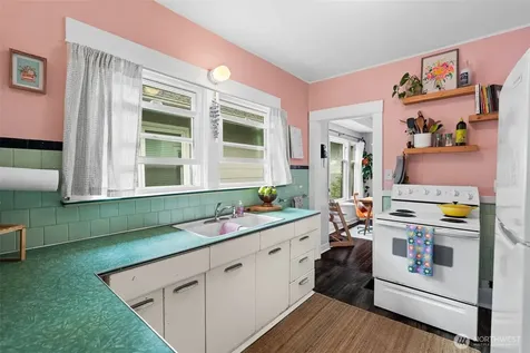 3711 Fawcett Avenue Tacoma WA 98418