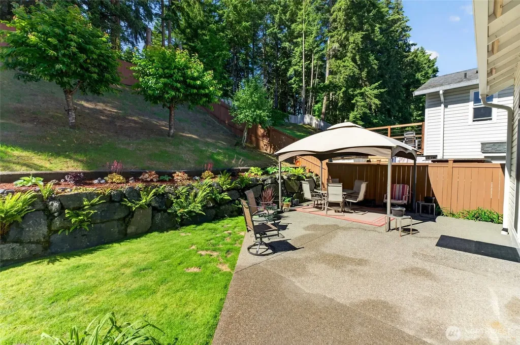 2202 Forest Ridge Drive SE Auburn WA 98002