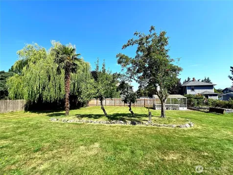2215 Alison Avenue Mount Vernon WA 98273