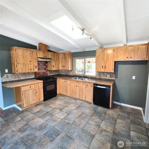 2215 Alison Avenue Mount Vernon WA 98273