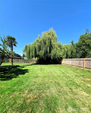 2215 Alison Avenue Mount Vernon WA 98273