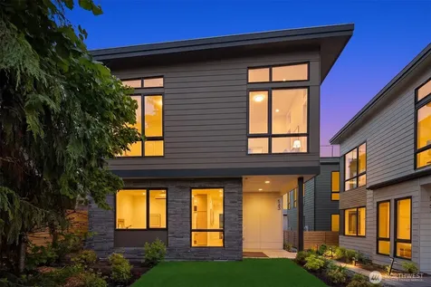 543 16th Avenue W Kirkland WA 98033