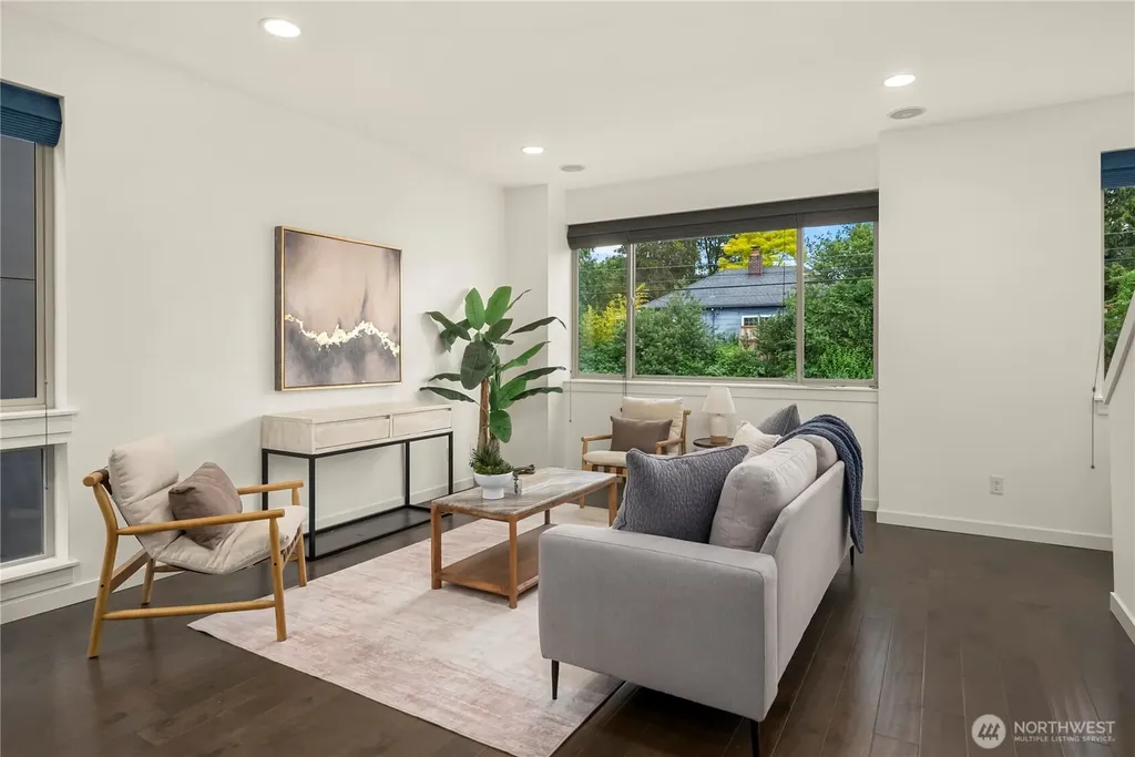 3951 SW Oregon Street Seattle WA 98116