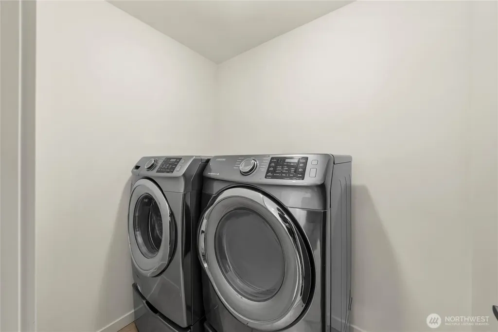 3951 SW Oregon Street Seattle WA 98116