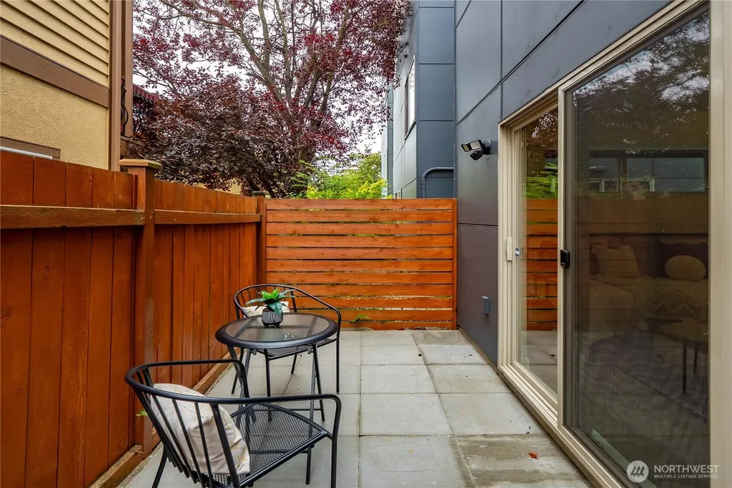 3951 SW Oregon Street Seattle WA 98116