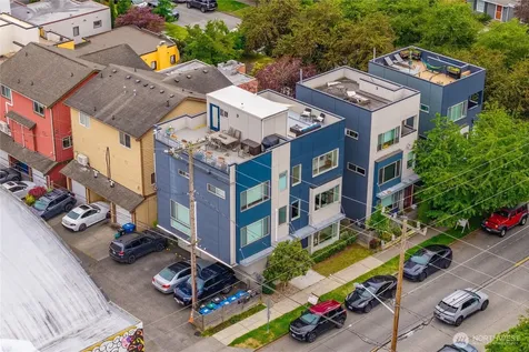 3951 SW Oregon Street Seattle WA 98116