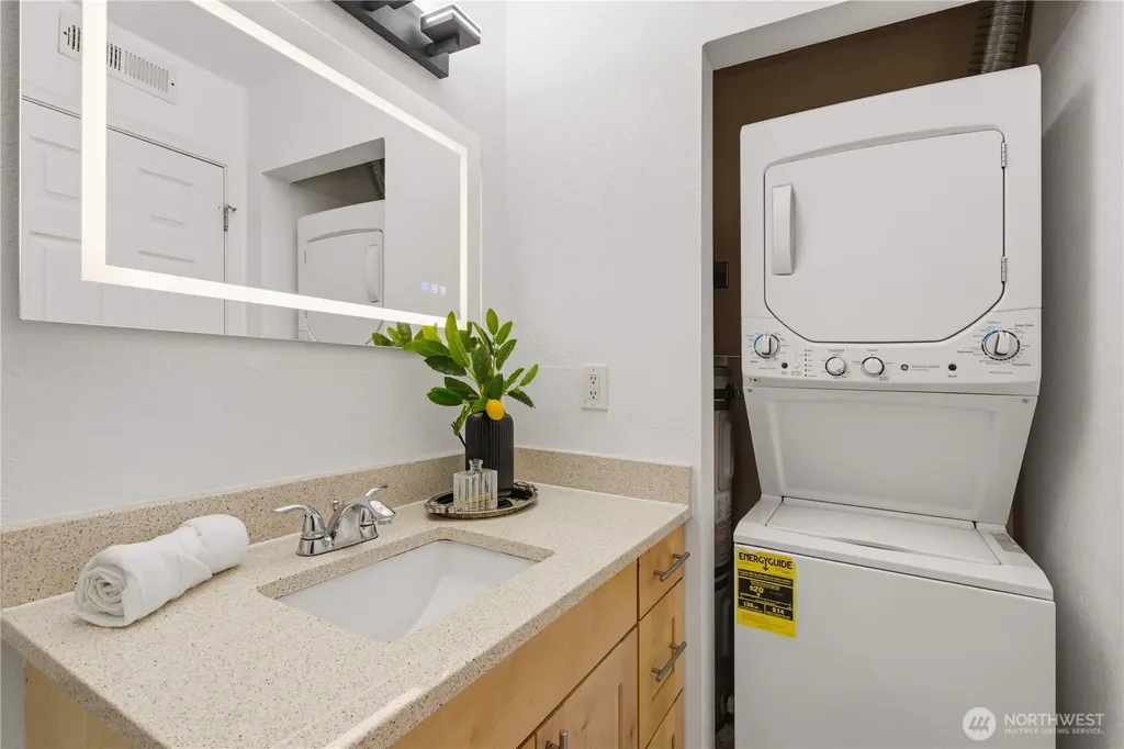 12525 NE 145th Place Kirkland WA 98034