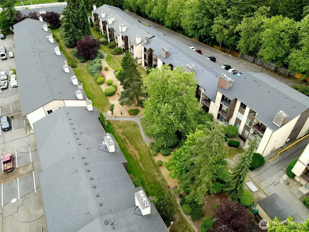 12525 NE 145th Place Kirkland WA 98034