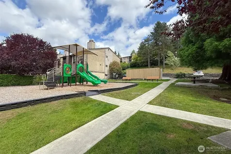 12525 NE 145th Place Kirkland WA 98034