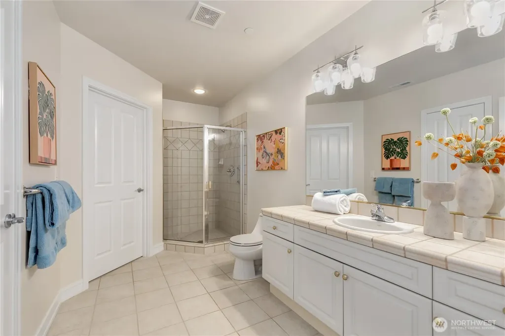 528 Lake Street S Kirkland WA 98033
