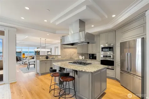 528 Lake Street S Kirkland WA 98033