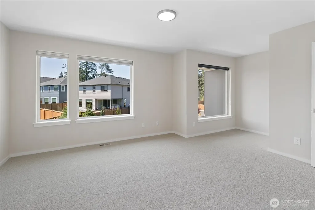 8586 121st Place SE Newcastle WA 98056