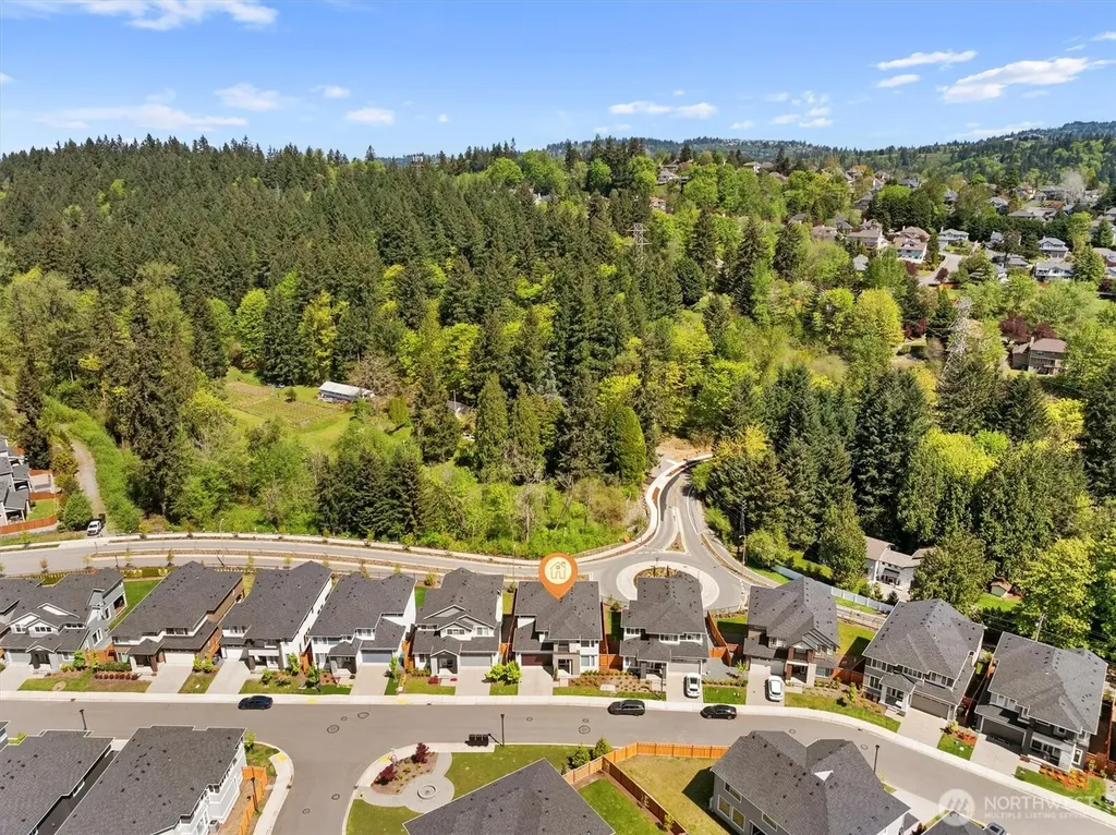 8586 121st Place SE Newcastle WA 98056