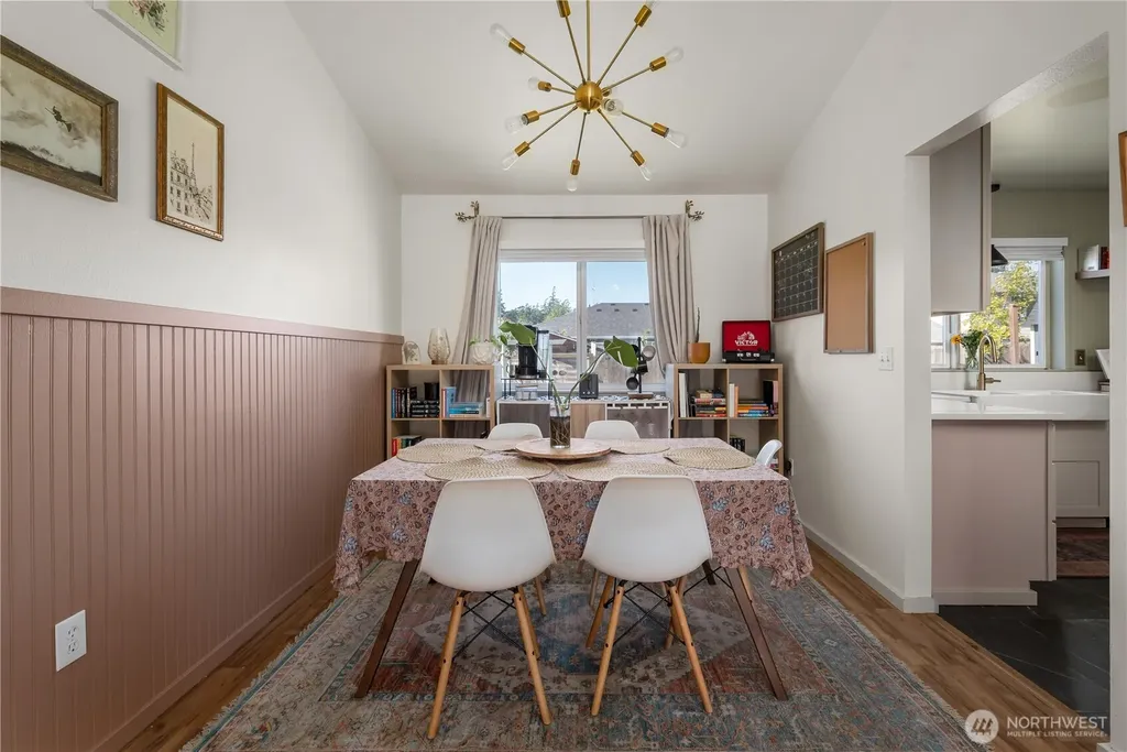 1560 SW 9th Avenue Oak Harbor WA 98277