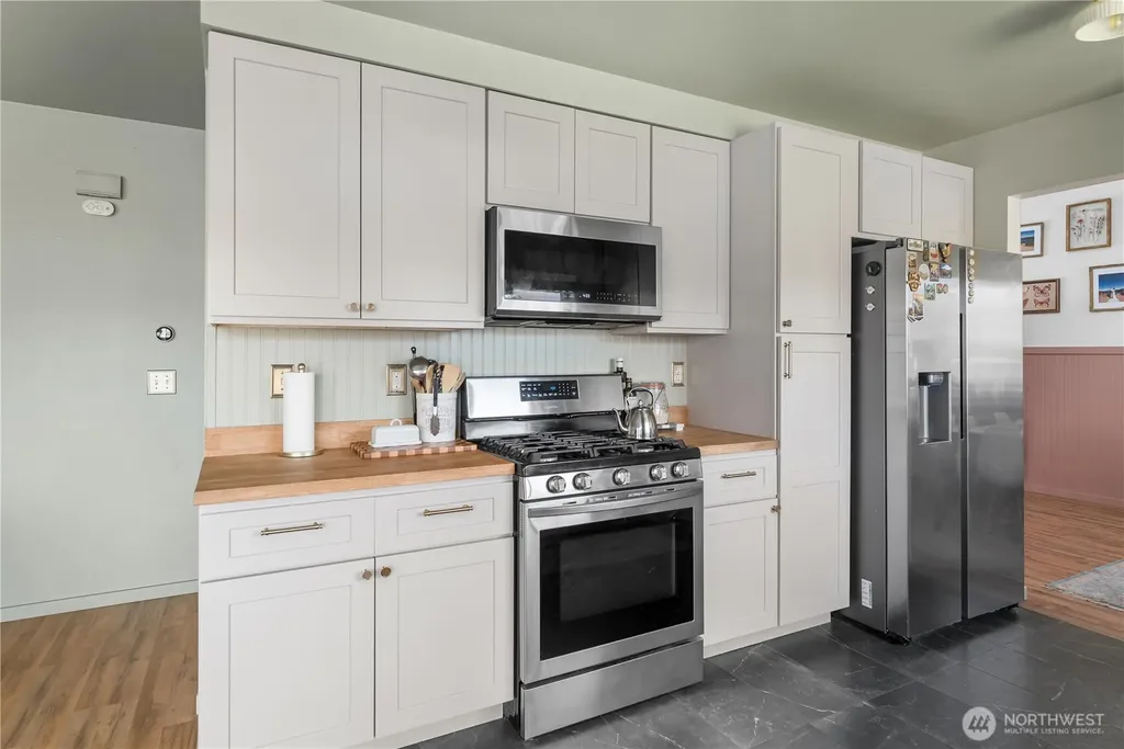 1560 SW 9th Avenue Oak Harbor WA 98277