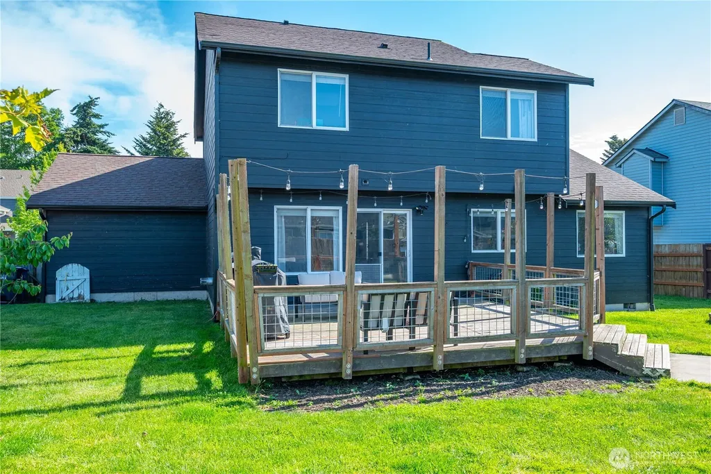 1560 SW 9th Avenue Oak Harbor WA 98277