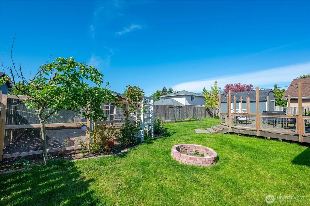 1560 SW 9th Avenue Oak Harbor WA 98277