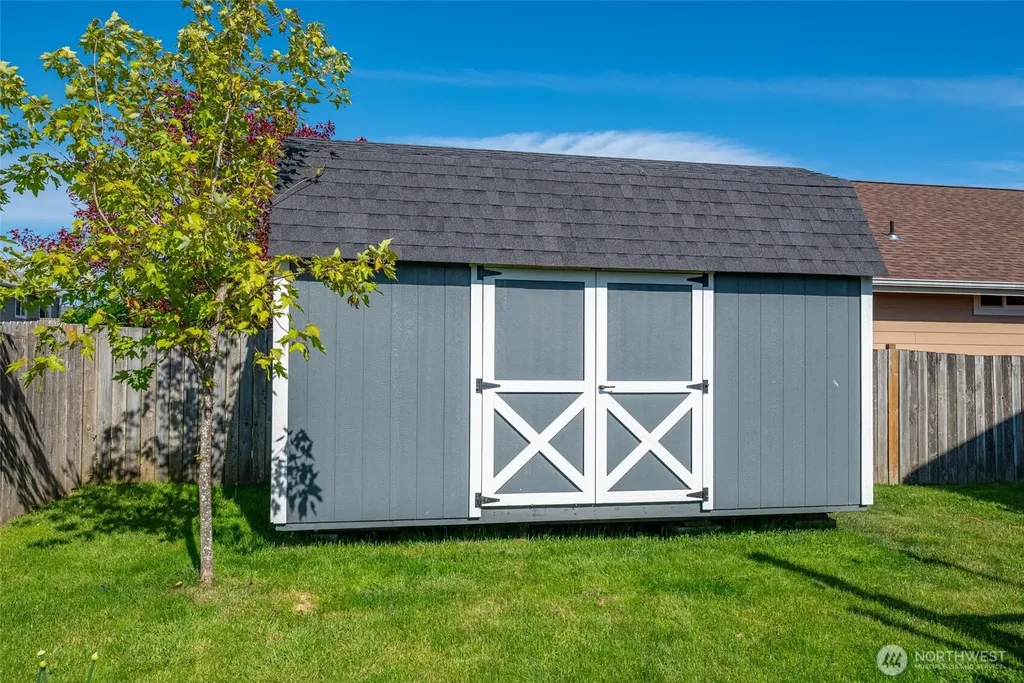 1560 SW 9th Avenue Oak Harbor WA 98277