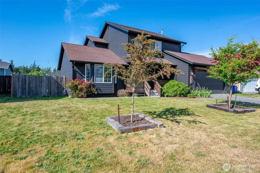 1560 SW 9th Avenue Oak Harbor WA 98277