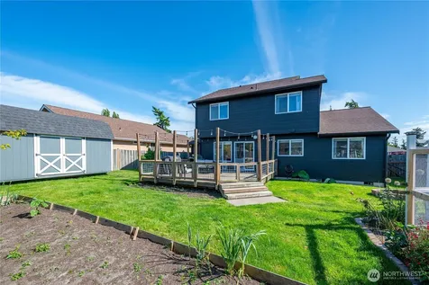 1560 SW 9th Avenue Oak Harbor WA 98277