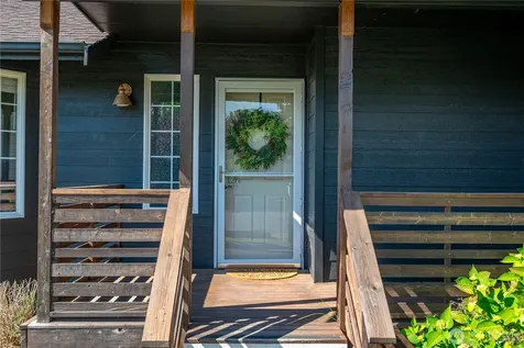 1560 SW 9th Avenue Oak Harbor WA 98277